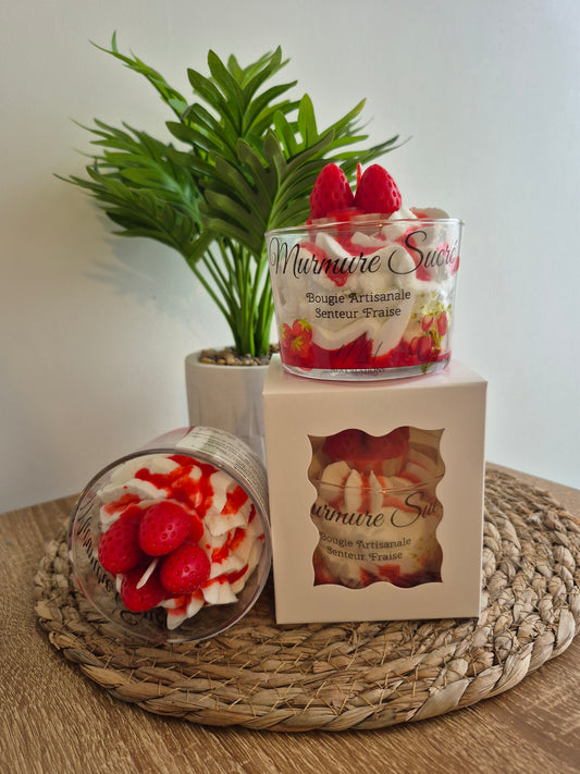 Bougie gourmande "Murmure sucré" Senteur Fraise - NLA Creations