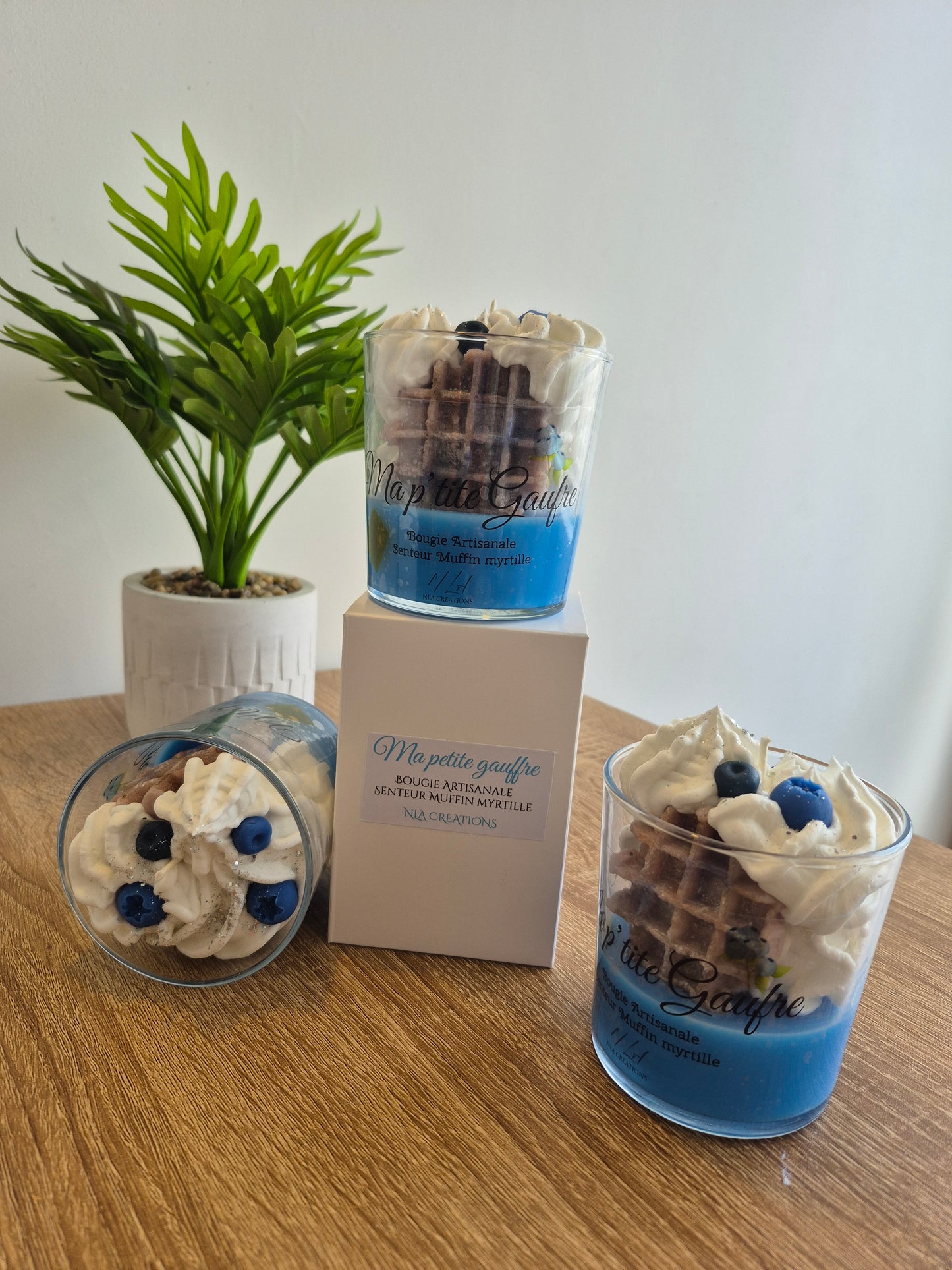 Bougie "Ma p'tite gaufre" Senteur Muffin myrtille - NLA Creations