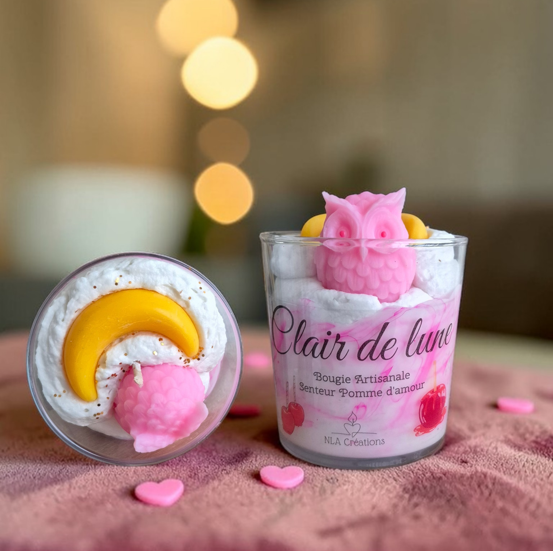 Bougie artisanale Clair de Lune parfum Pomme d'Amour en cire végétale, création gourmande et fruitée.