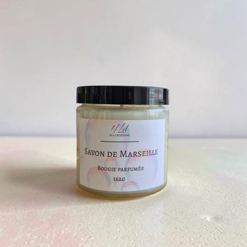 Bougie artisanale senteur Savon de Marseille, en cire de soja avec parfum de Grasse, fabriquée à la main par NLA Créations