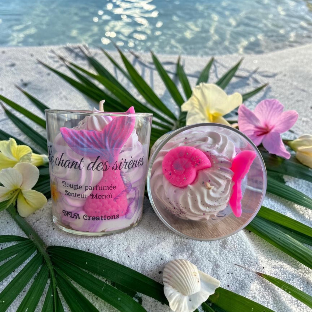 Bougie parfumée Le Chant des Sirènes senteur Monoï, création artisanale en cire de soja avec parfum de Grasse par NLA Créations.