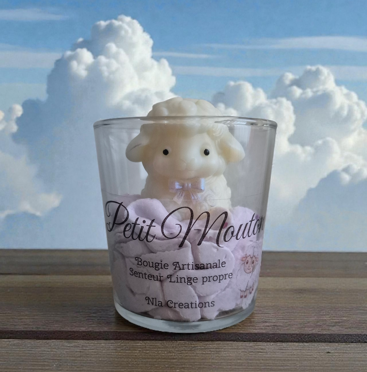 Bougie Petit Mouton parfum Linge Propre en cire végétale, création artisanale aux notes fraîches et réconfortantes