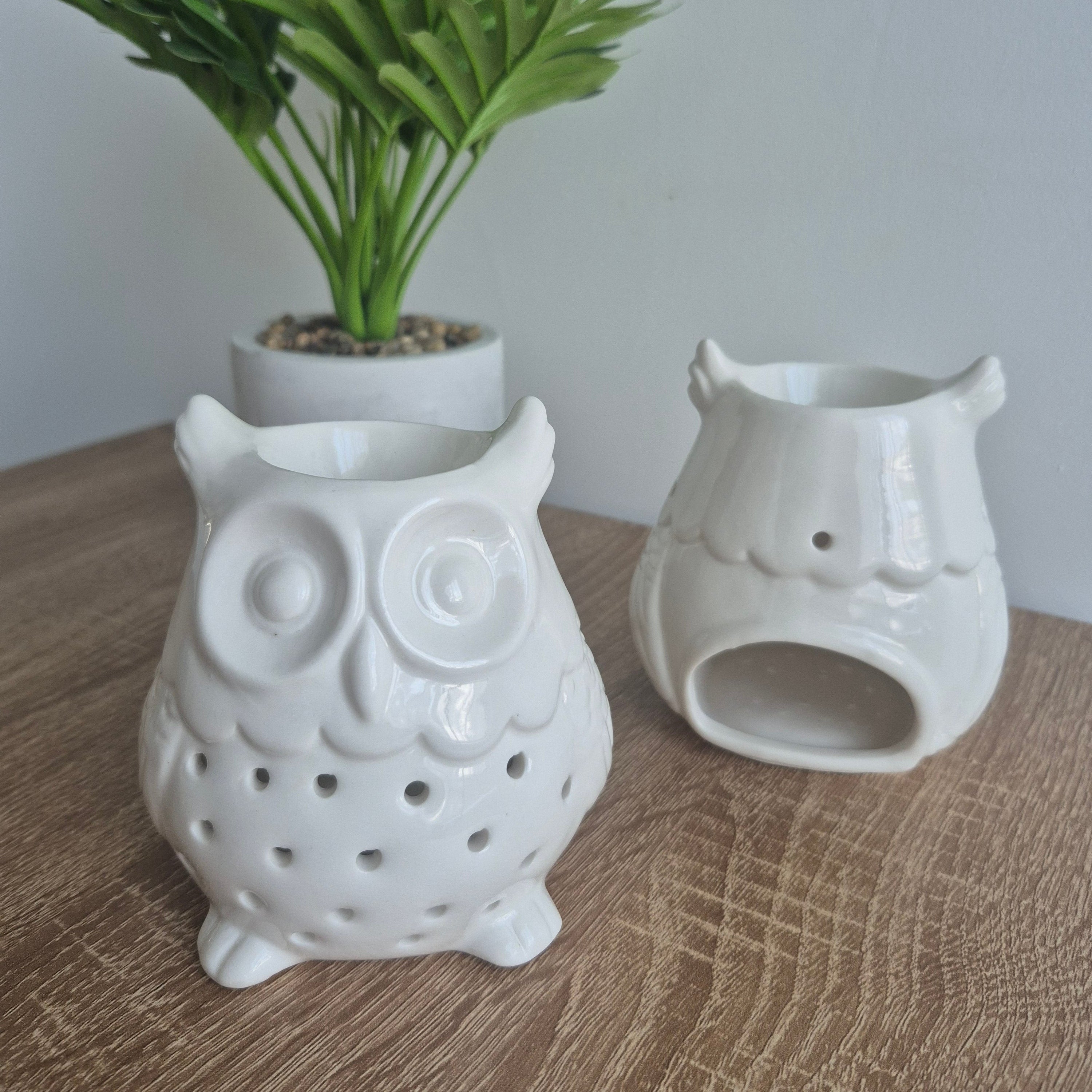 Brûle-parfum Hibou en céramique, accessoire décoratif et pratique pour créer une ambiance chaleureuse.