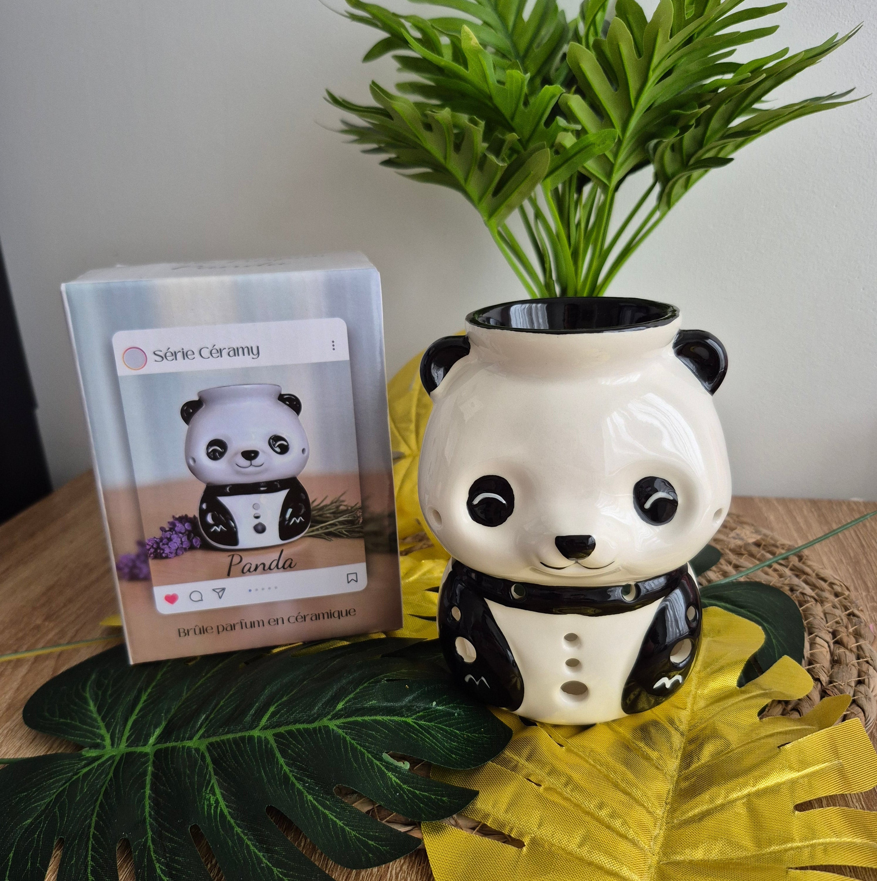 Brûle-parfum Panda en céramique pour faire fondre vos fondants parfumés et créer une ambiance douce.