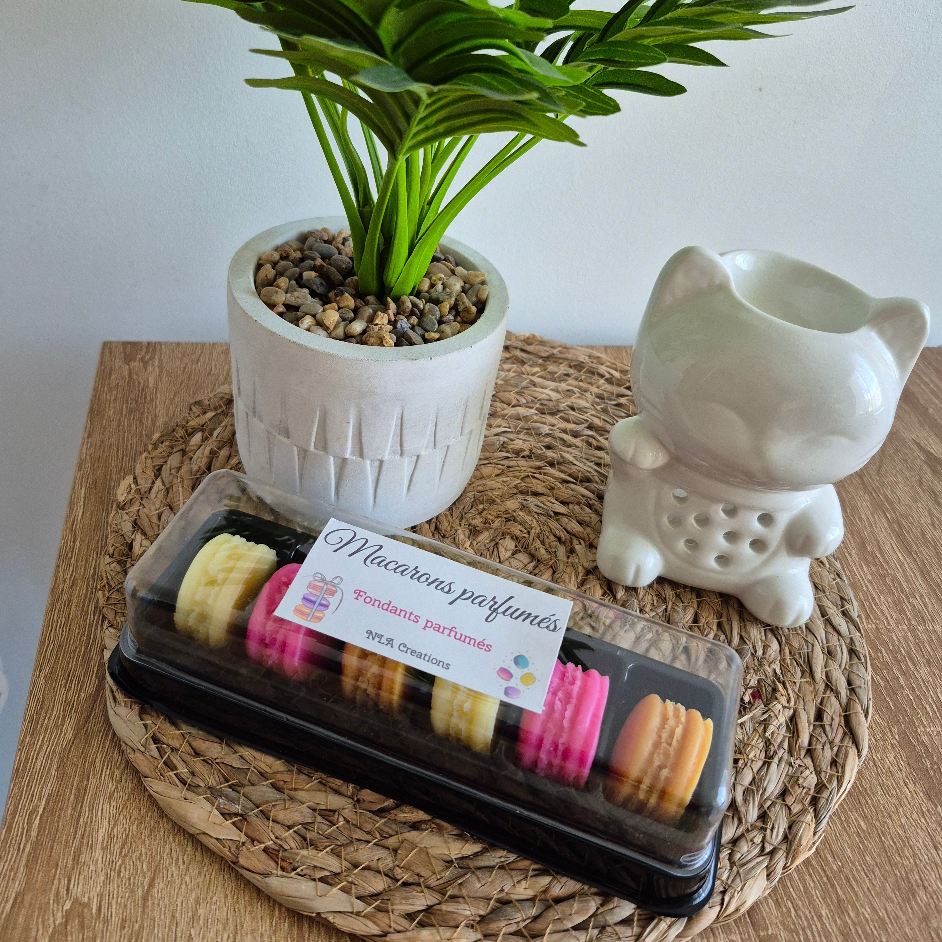 Coffret de macarons parfumés artisanaux NLA Créations