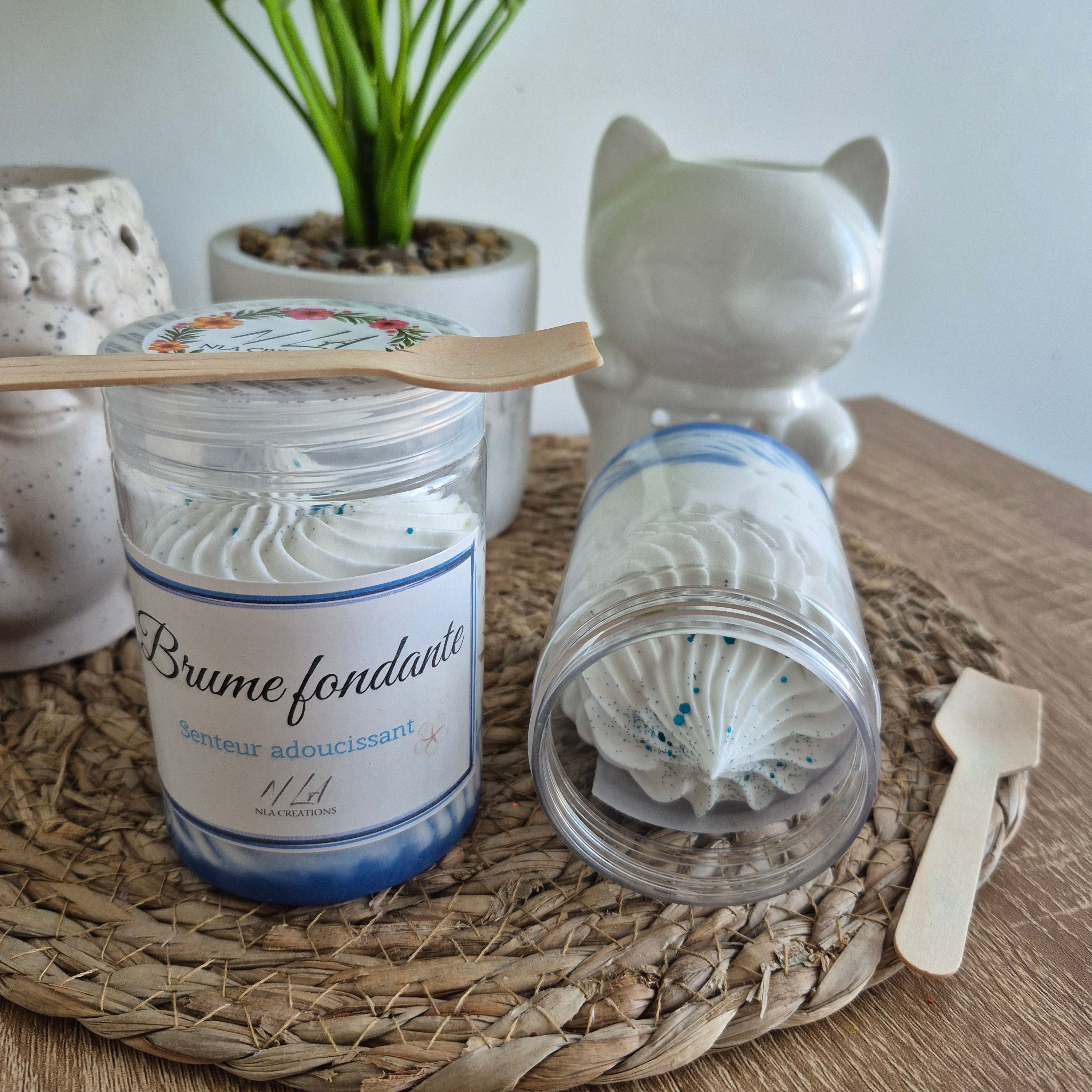 Fondant parfumé Crémeux Chantilly XXL au parfum Adoucissant, disponible en destockage à prix réduit.