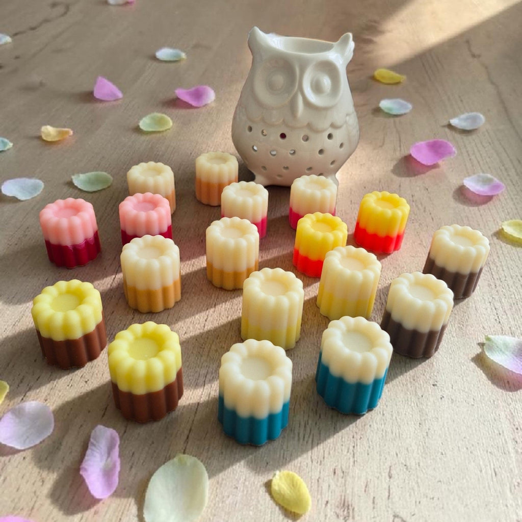 Fondants Cannelés Bicolores 20 g en cire parfumée artisanale, parfum au choix.