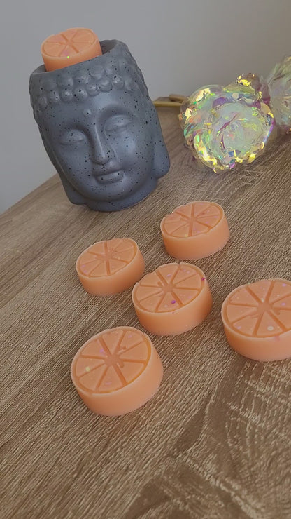 Fondants artisanaux en forme de citron, parfum goyave aux notes fraîches et tropicales, apportant une touche d’évasion 