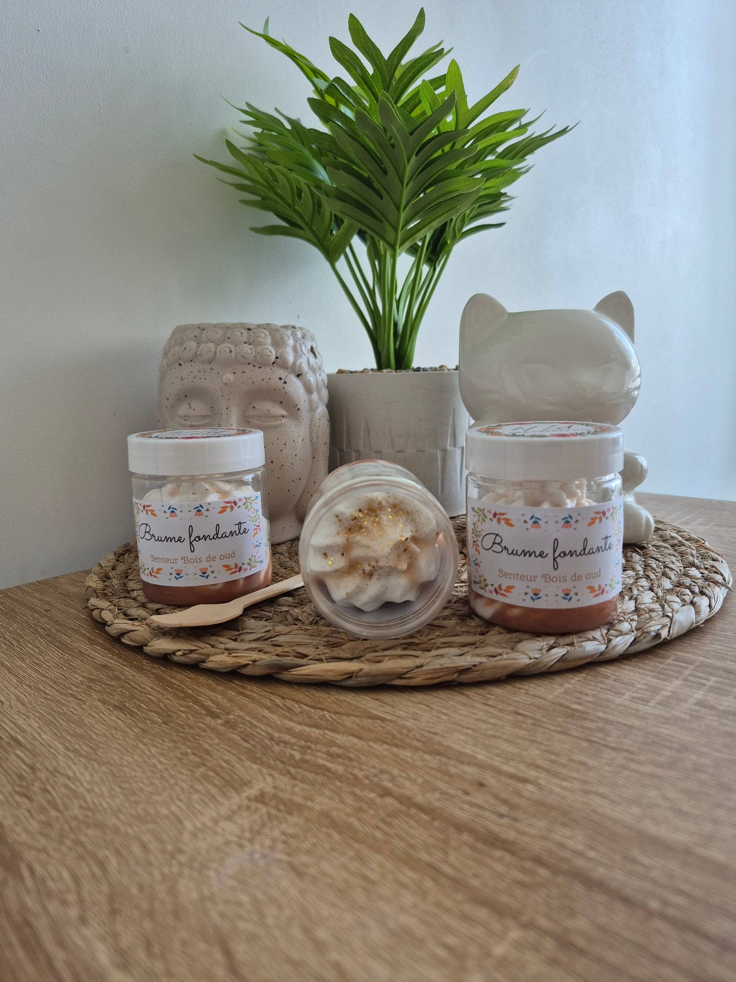 Deux formats de fondants crémeux Bois de Oud – petit et XXL