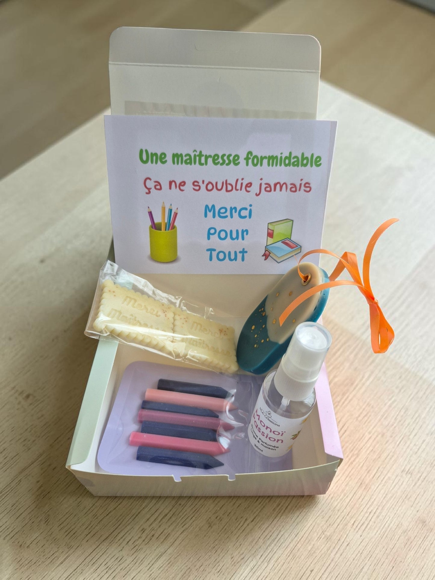 Coffret Cadeau fin d'année scolaire - Maîtresse/ Atsem / Nounou - NLA Creations 