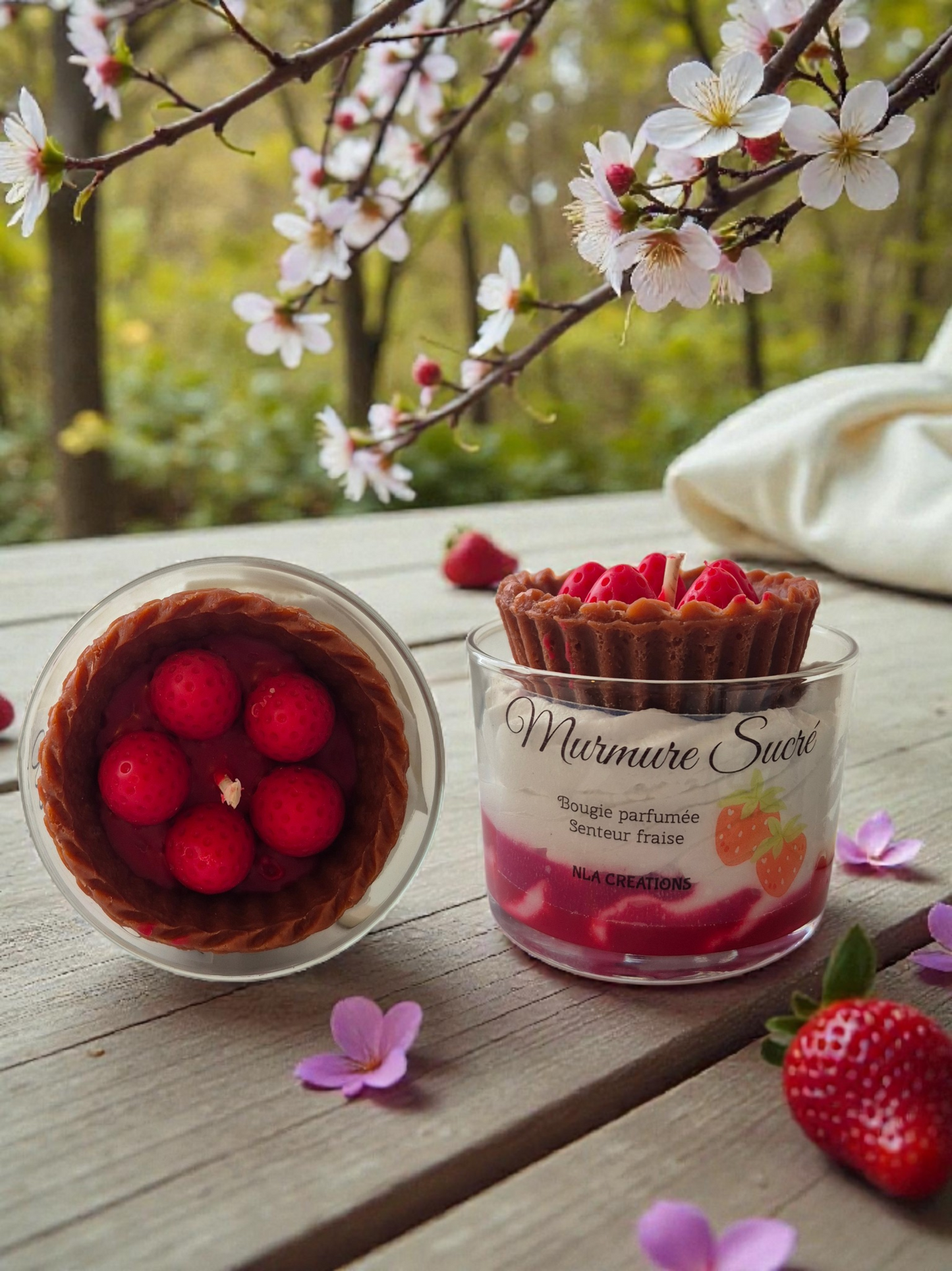 Bougie gourmande "Murmure sucré" Senteur Fraise - NLA Creations 