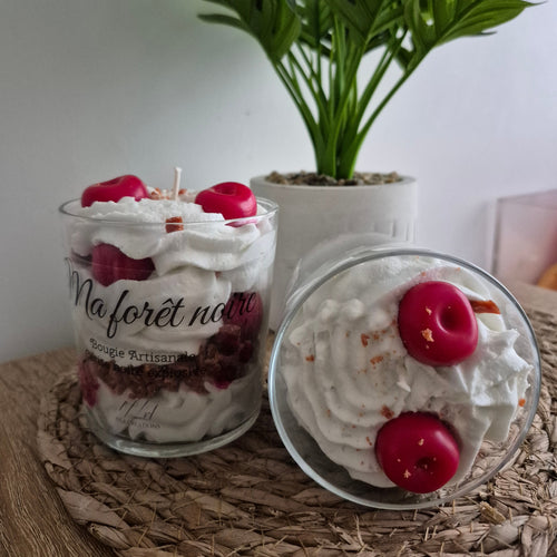 Bougie "Ma forêt noire" - Senteur Cerise noire - NLA Creations 