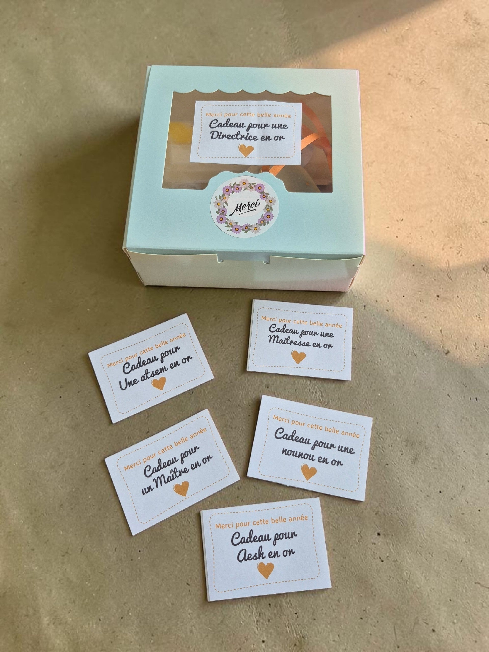 Coffret Cadeau fin d'année scolaire - AESH / Directrice/ Maître / Maîtresse/ Atsem / Nounou - NLA Creations 