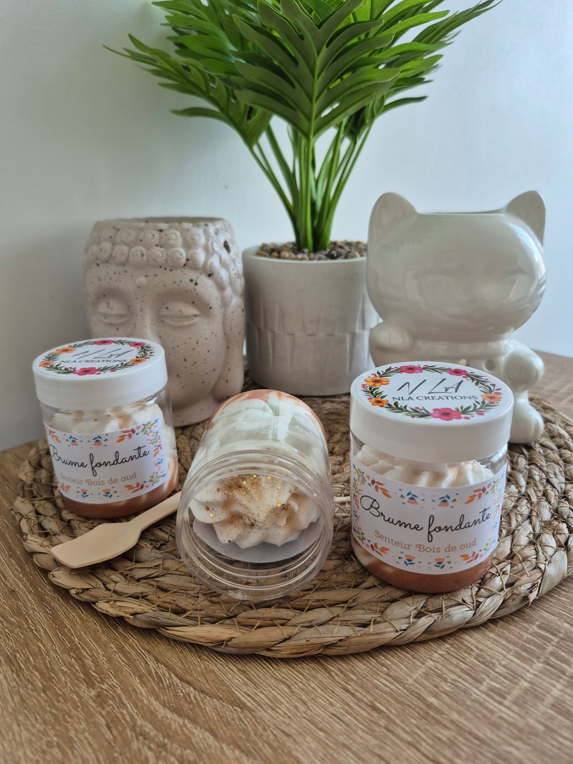 Deux formats de fondants crémeux Bois de Oud – petit et XXL